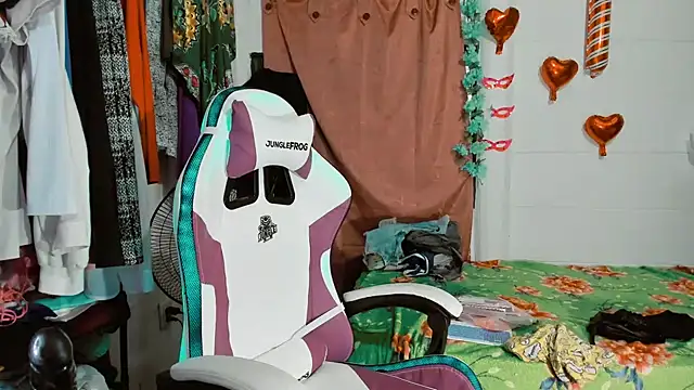 SofiaOlivares online show from February 18, 2025, 3:10 am