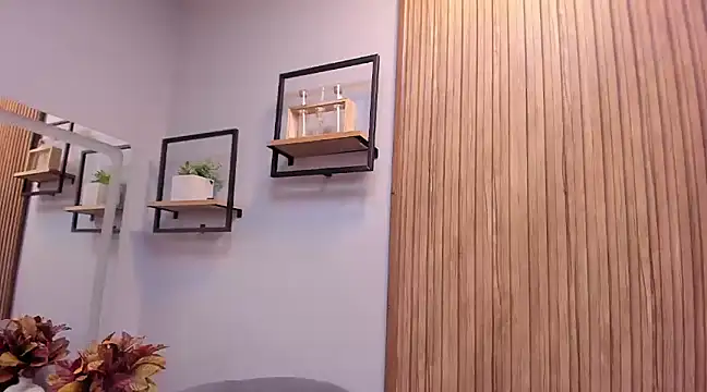 Snapshot of Eva_Macalliter chatting on December 20, 2024, 9:32 am Eva Macalliter online show from December 20, 2024, 9:32 am