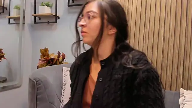 Snapshot of Eva_Macalliter chatting on March 15, 2025, 3:18 am Eva Macalliter online show from March 15, 2025, 3:18 am