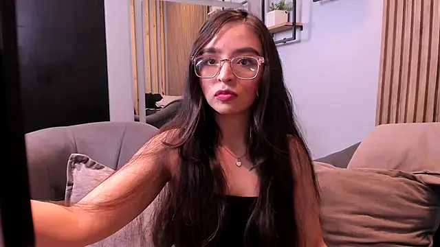 Snapshot of Eva_Macalliter chatting on November 15, 2025, 3:15 am Eva Macalliter online show from November 15, 2025, 3:15 am