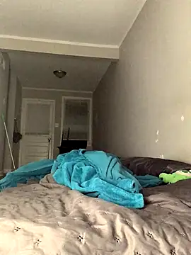 Snapshot of SweetHoneyBunz chatting on October 29, 2025, 4:26 am SweetHoneyBunz online show from October 29, 2025, 4:26 am