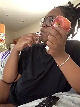 Snapshot of SweetHoneyBunz chatting on November 27, 2025, 7:38 pm SweetHoneyBunz online show from November 27, 2025, 7:38 pm