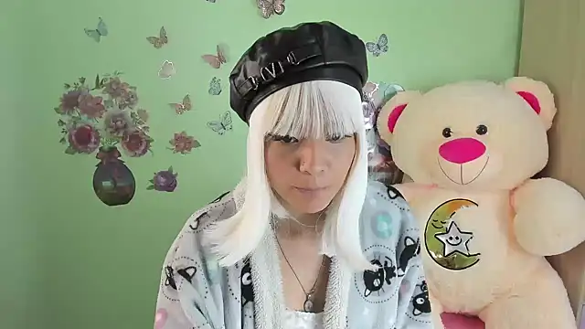 Bich Anal  online show from June 24, 2026, 4:22 am