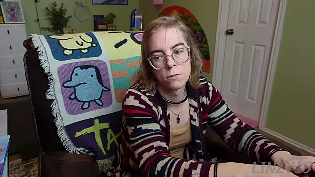 Linzy 19 online show from February 18, 2025, 6:37 pm