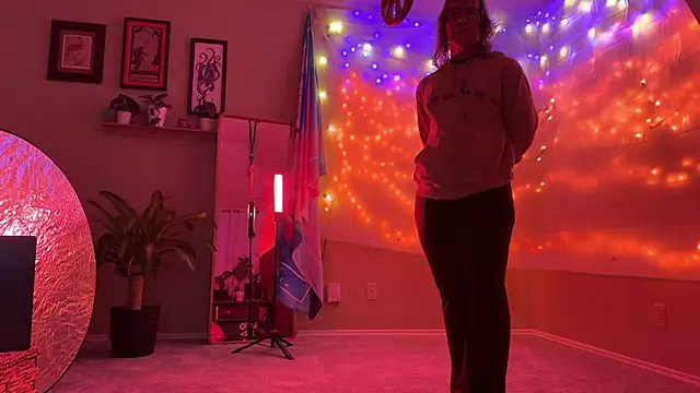 Linzy 19 online show from February 24, 2026, 5:38 am