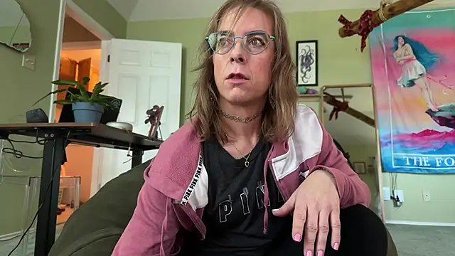 Linzy 19 online show from March 12, 2026, 4:13 pm