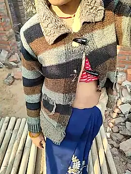 COUPLLE VILLAGE online show from February 12, 2026, 3:12 am