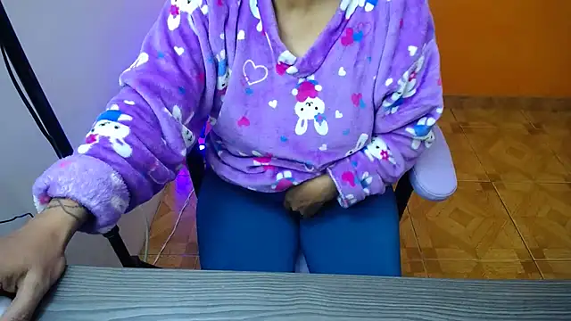 Snapshot of daleska_ayala_1 chatting on January 13, 2025, 10:03 pm daleska ayala 1 online show from January 13, 2025, 10:03 pm