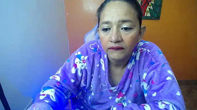 Snapshot of daleska_ayala_1 chatting on January 14, 2025, 9:35 am daleska ayala 1 online show from January 14, 2025, 9:35 am