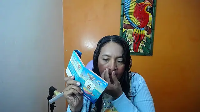 Snapshot of daleska_ayala_1 chatting on February 3, 2025, 8:35 pm daleska ayala 1 online show from February 3, 2025, 8:35 pm