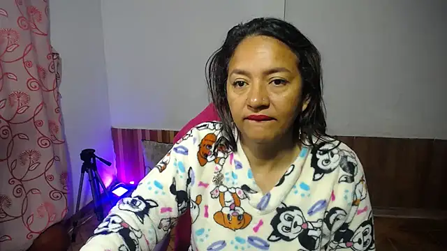 Snapshot of daleska_ayala_1 chatting on March 1, 2025, 11:28 am daleska ayala 1 online show from March 1, 2025, 11:28 am