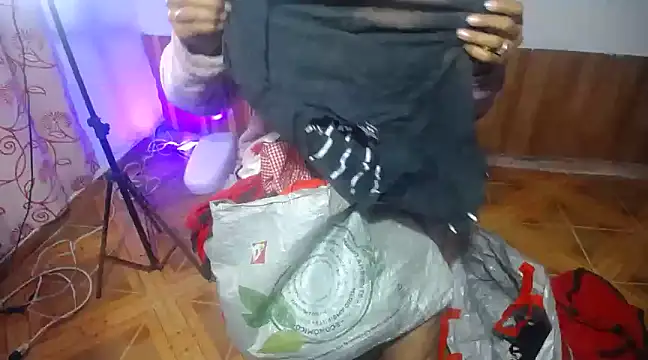 Snapshot of daleska_ayala_1 chatting on March 16, 2025, 3:28 pm daleska ayala 1 online show from March 16, 2025, 3:28 pm