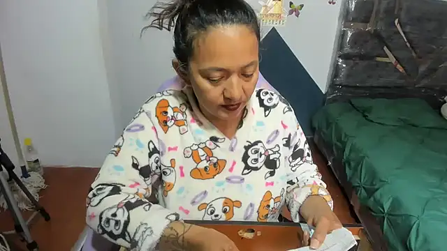 Snapshot of daleska_ayala_1 chatting on September 9, 2025, 3:00 pm daleska ayala 1 online show from September 9, 2025, 3:00 pm