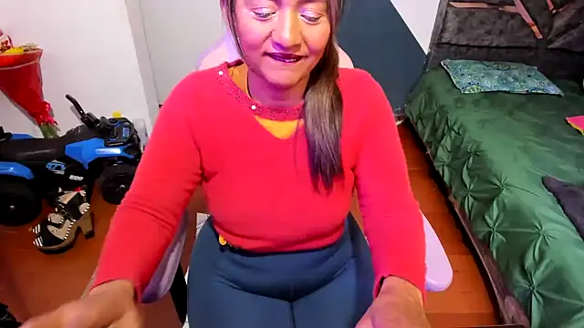 Snapshot of daleska_ayala_1 chatting on September 29, 2025, 7:19 pm daleska ayala 1 online show from September 29, 2025, 7:19 pm