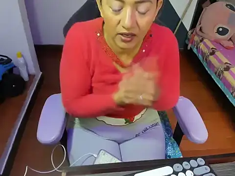 Snapshot of daleska_ayala_1 chatting on October 10, 2025, 1:32 pm daleska ayala 1 online show from October 10, 2025, 1:32 pm