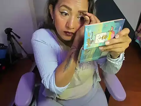 Snapshot of daleska_ayala_1 chatting on October 13, 2025, 5:57 pm daleska ayala 1 online show from October 13, 2025, 5:57 pm