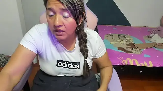 Snapshot of daleska_ayala_1 chatting on October 21, 2025, 7:58 pm daleska ayala 1 online show from October 21, 2025, 7:58 pm