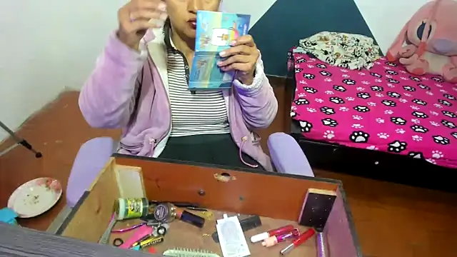 Snapshot of daleska_ayala_1 chatting on November 12, 2025, 10:20 pm daleska ayala 1 online show from November 12, 2025, 10:20 pm