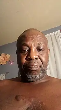 Snapshot of macnificent1fr chatting on February 13, 2025, 10:02 am macnificent1fr online show from February 13, 2025, 10:02 am