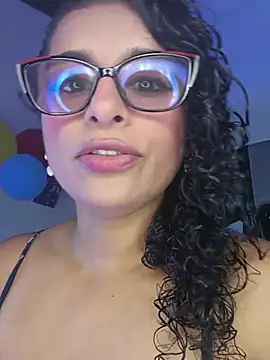 Snapshot of Alizon_1 chatting on June 20, 2026, 6:22 pm Alizon 1 online show from June 20, 2026, 6:22 pm