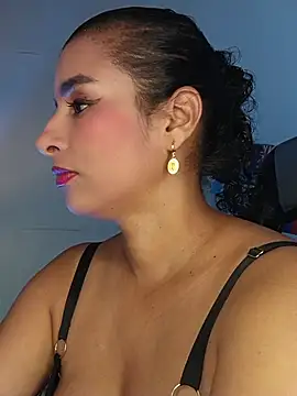Snapshot of Alizon_1 chatting on July 11, 2026, 6:21 pm Alizon 1 online show from July 11, 2026, 6:21 pm