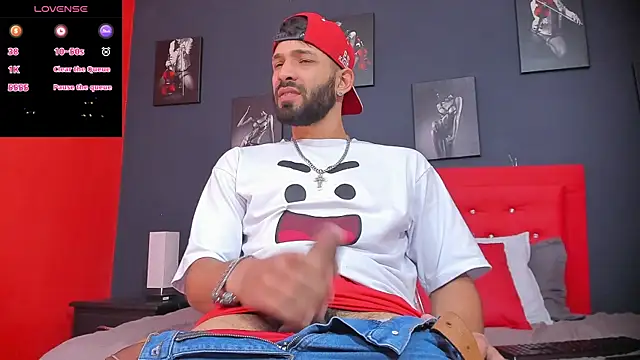 Snapshot of Thiagogomez chatting on December 13, 2024, 12:28 pm Thiagogomez online show from December 13, 2024, 12:28 pm