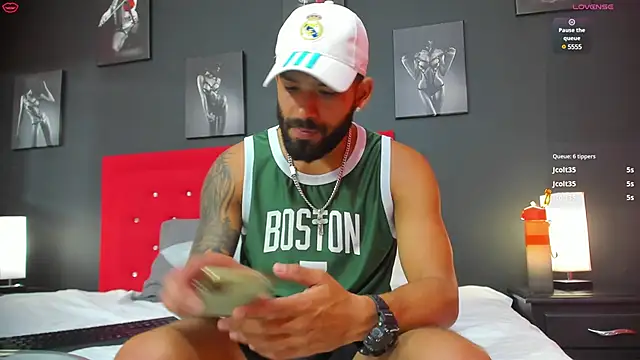 Snapshot of Thiagogomez chatting on March 4, 2025, 3:26 pm Thiagogomez online show from March 4, 2025, 3:26 pm