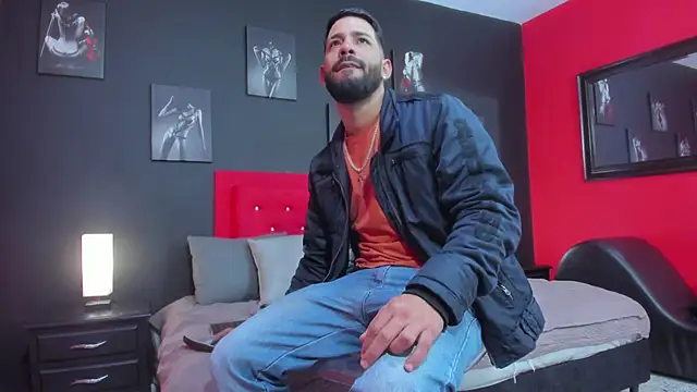 Snapshot of Thiagogomez chatting on October 21, 2025, 12:50 pm Thiagogomez online show from October 21, 2025, 12:50 pm