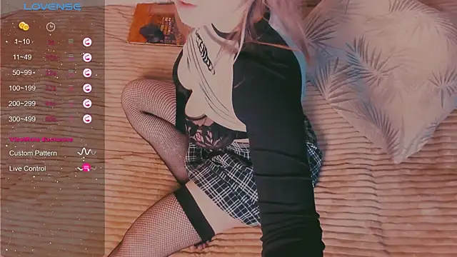 Snapshot of yoursugarbabe chatting on January 5, 2025, 11:12 pm yoursugarbabe online show from January 5, 2025, 11:12 pm