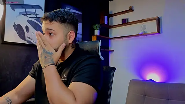 Andrew Brown online show from October 25, 2025, 4:13 pm