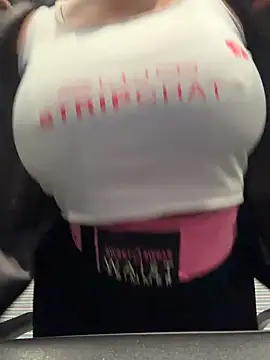 Bigbuttbrooklynn online show from February 25, 2026, 12:59 pm