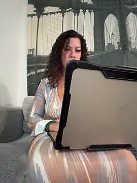 Bigbuttbrooklynn online show from May 16, 2026, 2:30 am