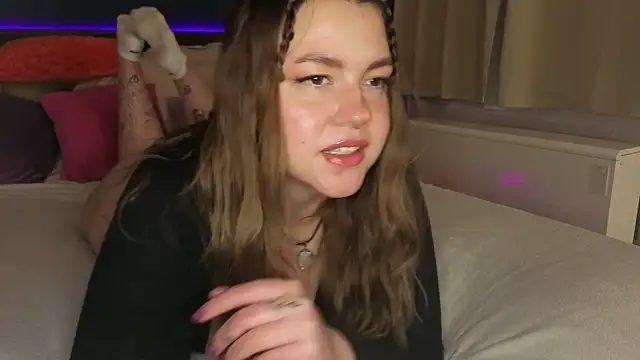 VictoriaLaFleur online show from May 1, 2026, 8:13 pm