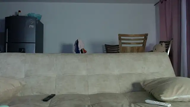 Snapshot of Briiiaa chatting on December 16, 2025, 11:37 am Briiiaa online show from December 16, 2025, 11:37 am