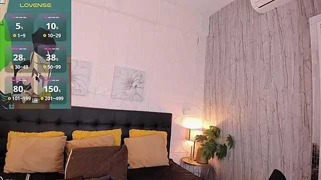 Snapshot of JUANDIAMONDS98 chatting on November 24, 2025, 1:33 pm JUANDIAMONDS98 online show from November 24, 2025, 1:33 pm