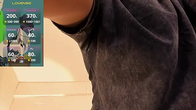 Snapshot of JUANDIAMONDS98 chatting on November 28, 2025, 1:36 pm JUANDIAMONDS98 online show from November 28, 2025, 1:36 pm