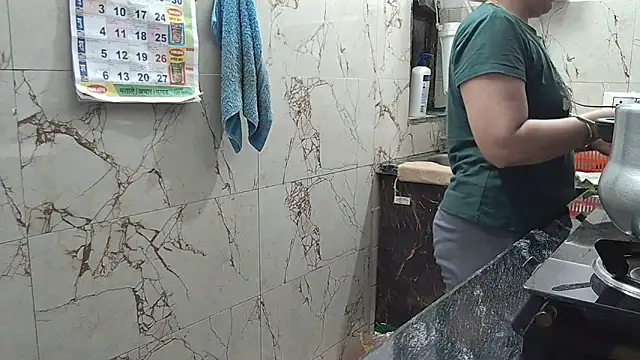 Snapshot of bhabhisexxy_880 chatting on July 2, 2026, 2:33 am bhabhisexxy 880 online show from July 2, 2026, 2:33 am