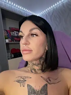 Snapshot of angel_devil_forever chatting on June 7, 2026, 9:07 pm angel devil forever online show from June 7, 2026, 9:07 pm