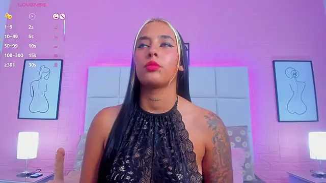 Snapshot of charlotte_kisss chatting on June 9, 2026, 7:14 pm charlotte kisss online show from June 9, 2026, 7:14 pm