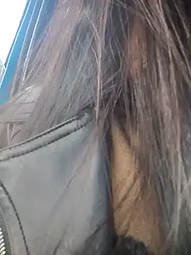 Snapshot of Astrid-- chatting on November 18, 2025, 7:40 pm Astrid-- online show from November 18, 2025, 7:40 pm