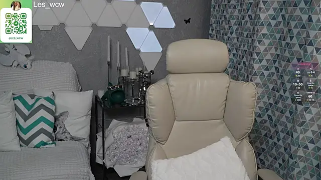 HarleyDeess online show from March 13, 2025, 11:05 pm