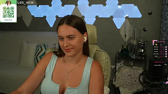 Snapshot of HarleyDeess chatting on September 27, 2025, 8:36 pm HarleyDeess online show from September 27, 2025, 8:36 pm