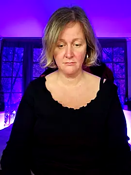 MarleneBloem online show from February 13, 2025, 6:05 pm