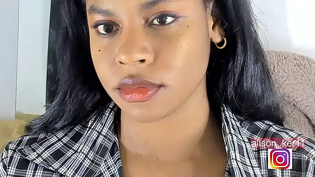 Snapshot of alison-ker3 chatting on February 22, 2025, 6:06 am alison-ker3 online show from February 22, 2025, 6:06 am