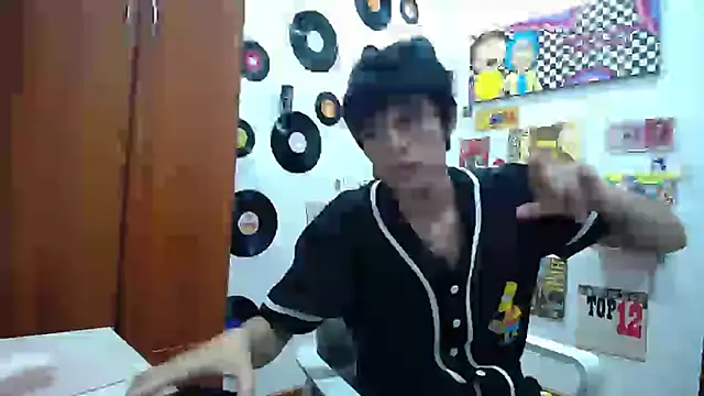 Snapshot of 9_Fernanda_9 chatting on February 8, 2025, 2:47 am 9 Fernanda 9 online show from February 8, 2025, 2:47 am