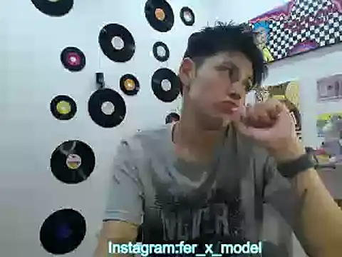 Snapshot of 9_Fernanda_9 chatting on March 14, 2025, 11:22 pm 9 Fernanda 9 online show from March 14, 2025, 11:22 pm