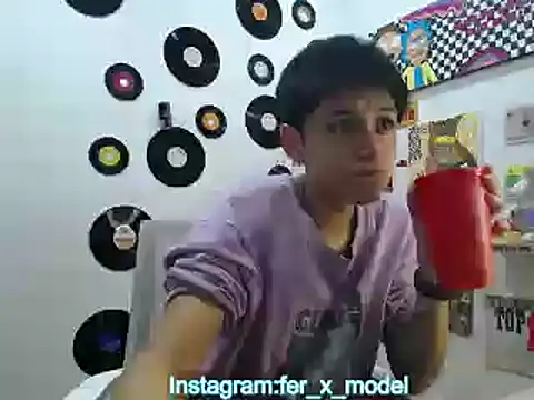 Snapshot of 9_Fernanda_9 chatting on March 16, 2025, 2:10 am 9 Fernanda 9 online show from March 16, 2025, 2:10 am