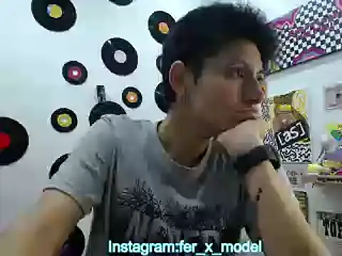 Snapshot of 9_Fernanda_9 chatting on March 22, 2025, 11:42 pm 9 Fernanda 9 online show from March 22, 2025, 11:42 pm