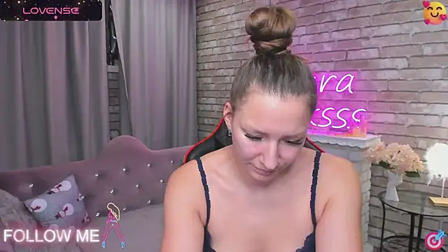 Snapshot of SarahCoksss chatting on January 26, 2025, 8:36 am SarahCoksss online show from January 26, 2025, 8:36 am