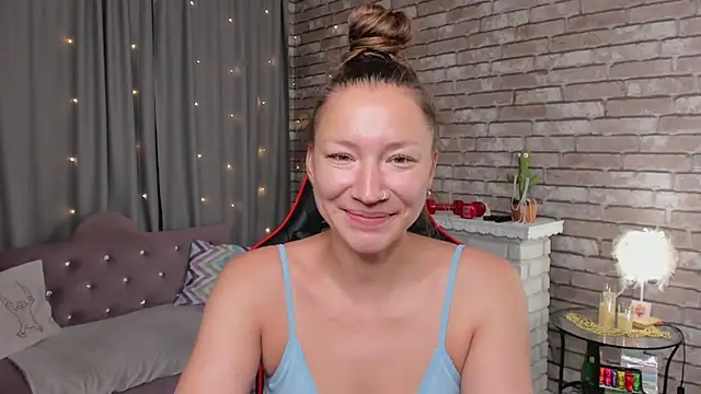 SarahCoksss online show from May 3, 2026, 12:27 am